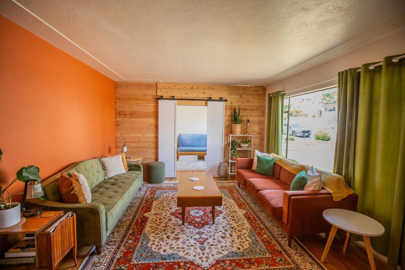 Сasa de vacaciones Cozy With Downtown View *