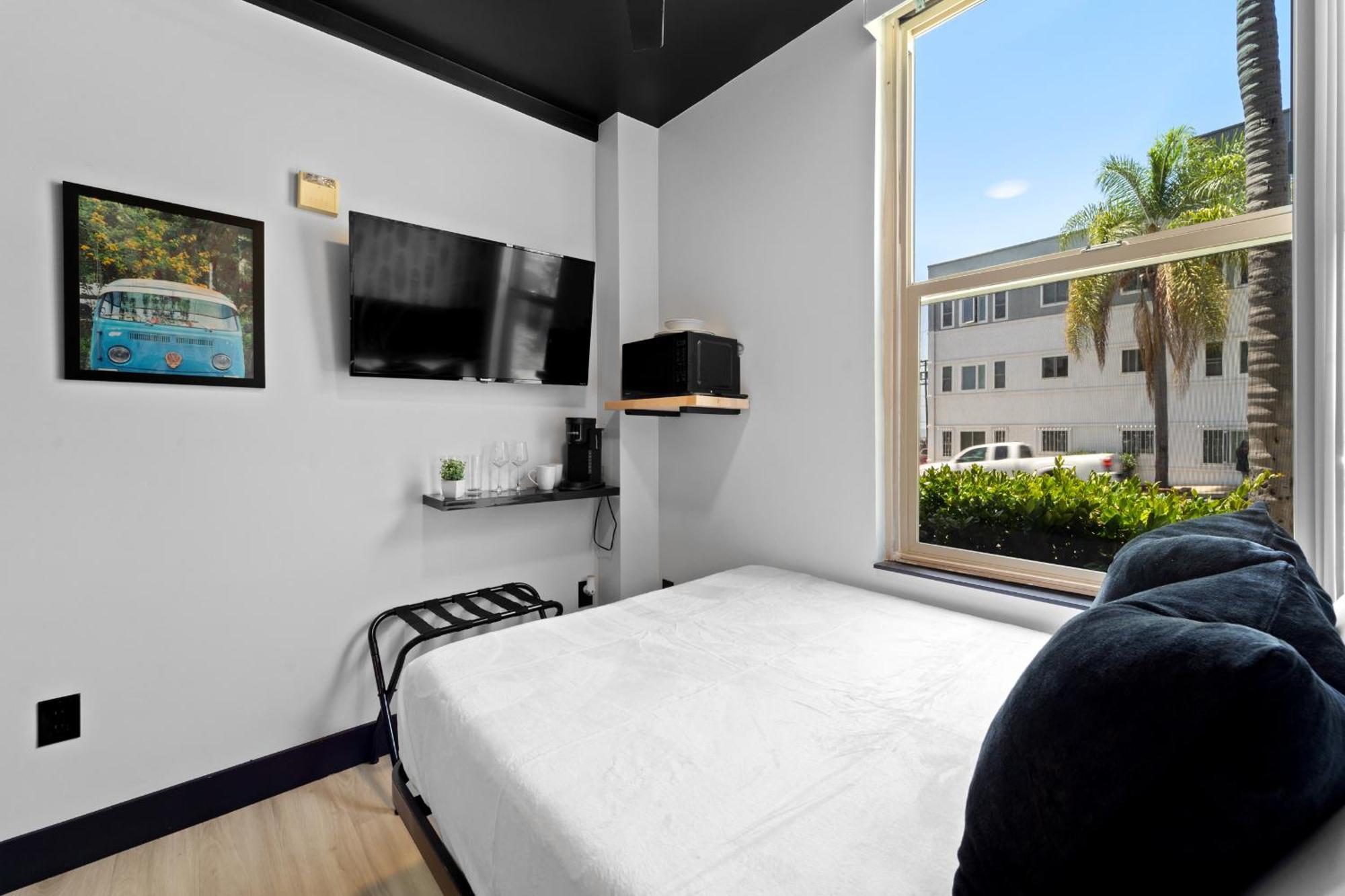Balboa Park Downtown Little Italy 3*
