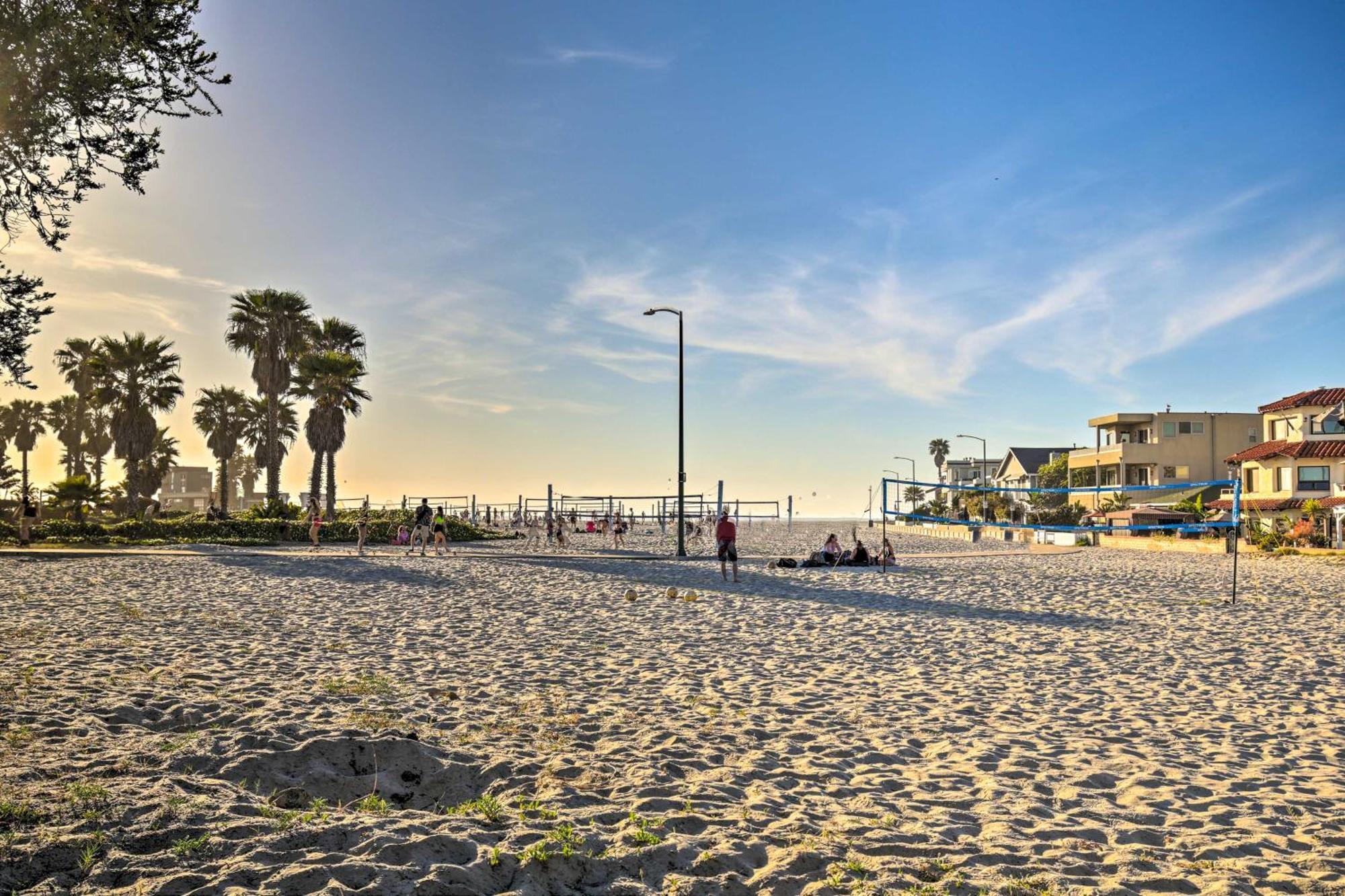 Bright Retreat With Patio In Little Italy! Holiday home San Diego