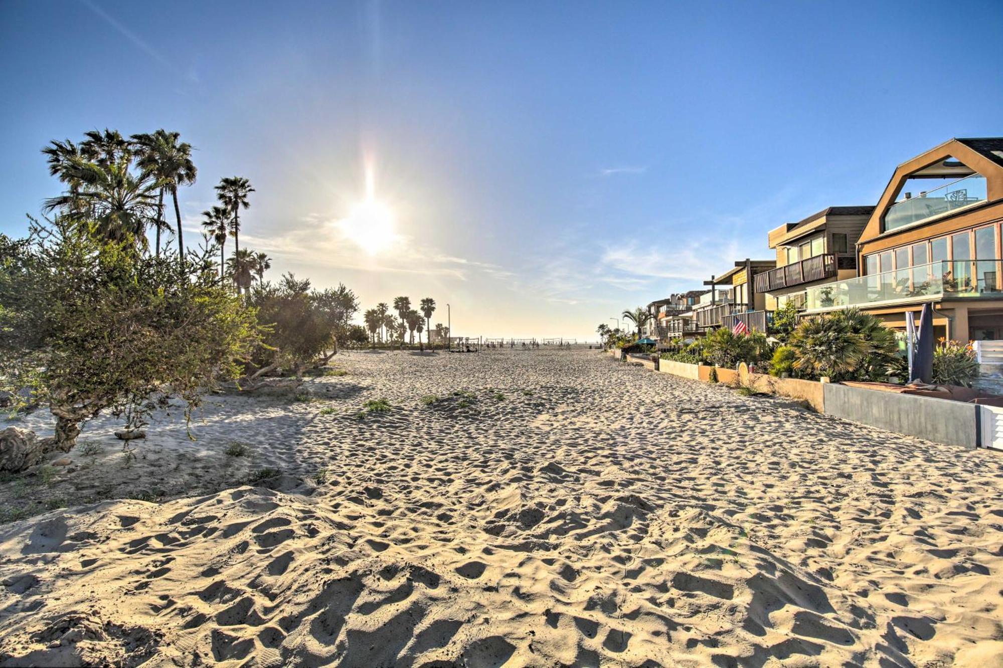 Bright Retreat With Patio In Little Italy! * San Diego
