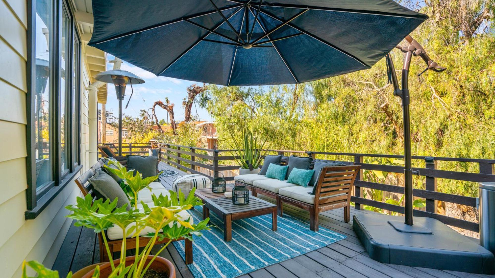 Chic Kensington - Hot Tub & Canyon Views *