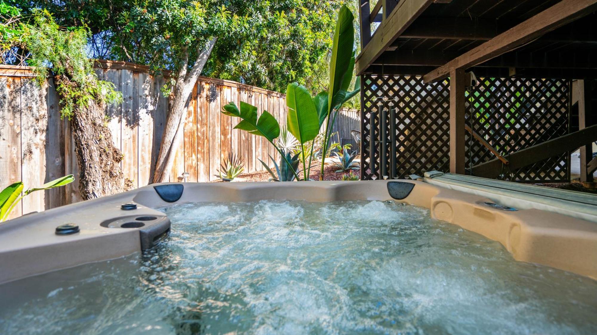 Chic Kensington - Hot Tub & Canyon Views San Diego
