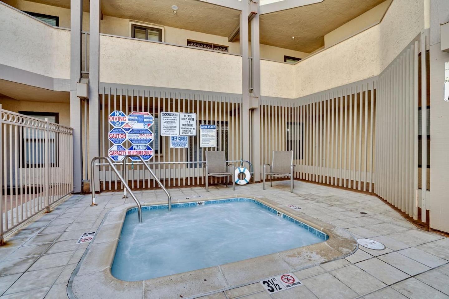 Front Paradise - Entire Condo- Crystal Pier Holiday home *