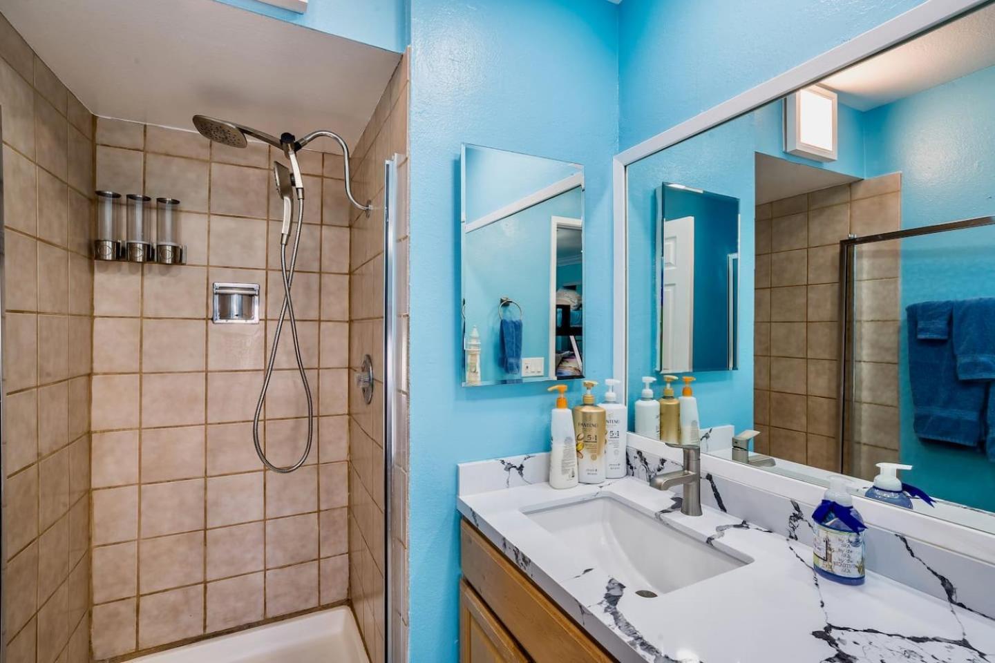 Front Paradise - Entire Condo- Crystal Pier *