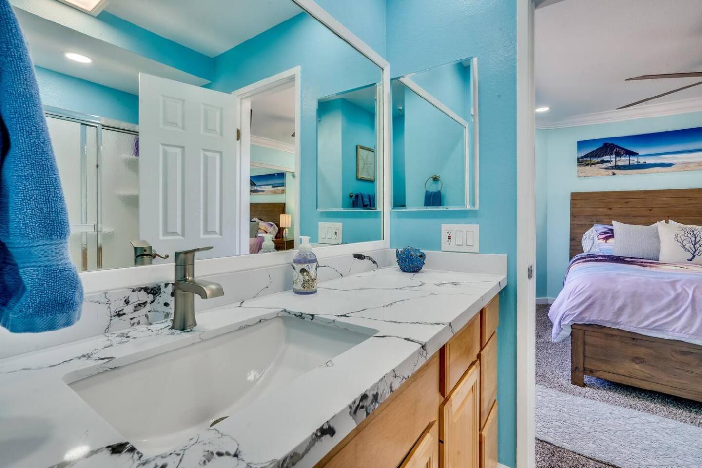 Front Paradise - Entire Condo- Crystal Pier