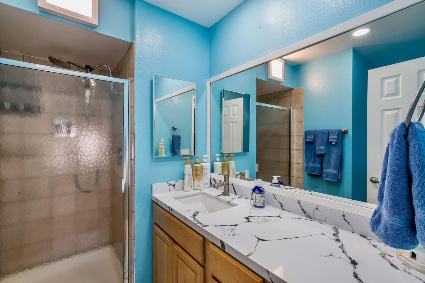 Front Paradise - Entire Condo- Crystal Pier * San Diego