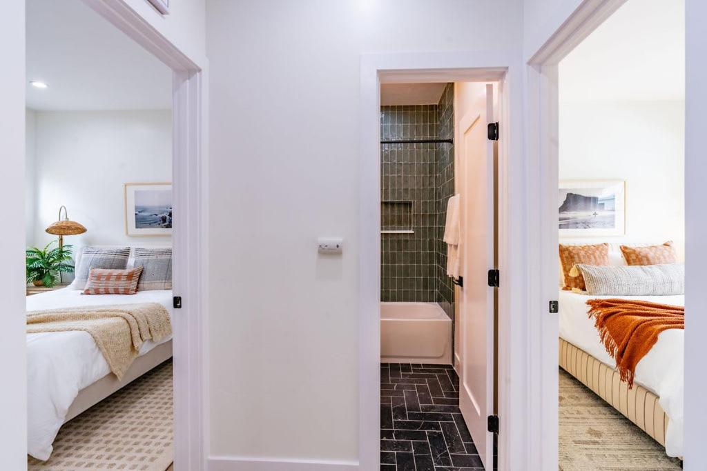 Newly Remodeled Uptown Chic Holiday home *