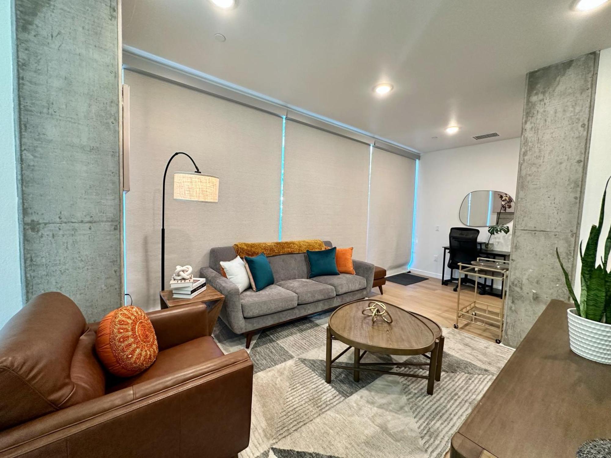 Apartment Nimitz Crossing Luxury Residences *