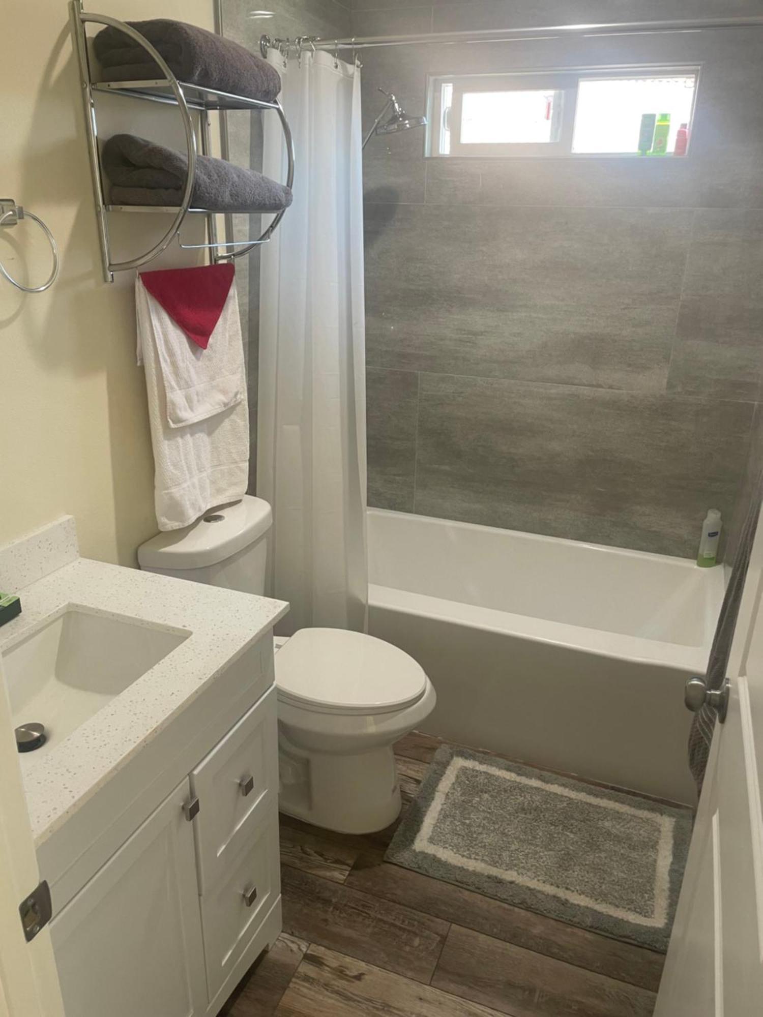 Casa Mesa Attached & Private Courtyard Holiday home San Diego