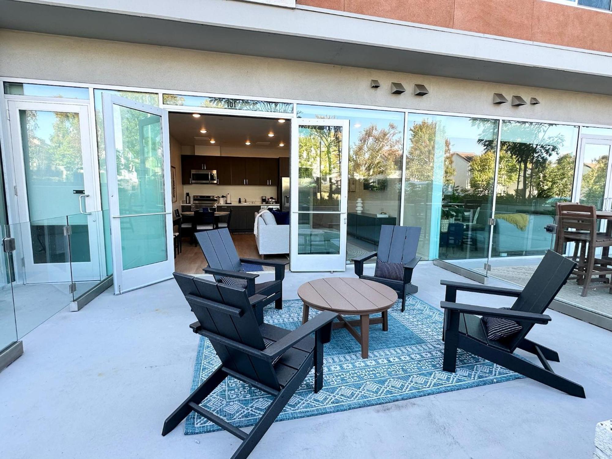 Nimitz Crossing Luxury Residences Apartment San Diego