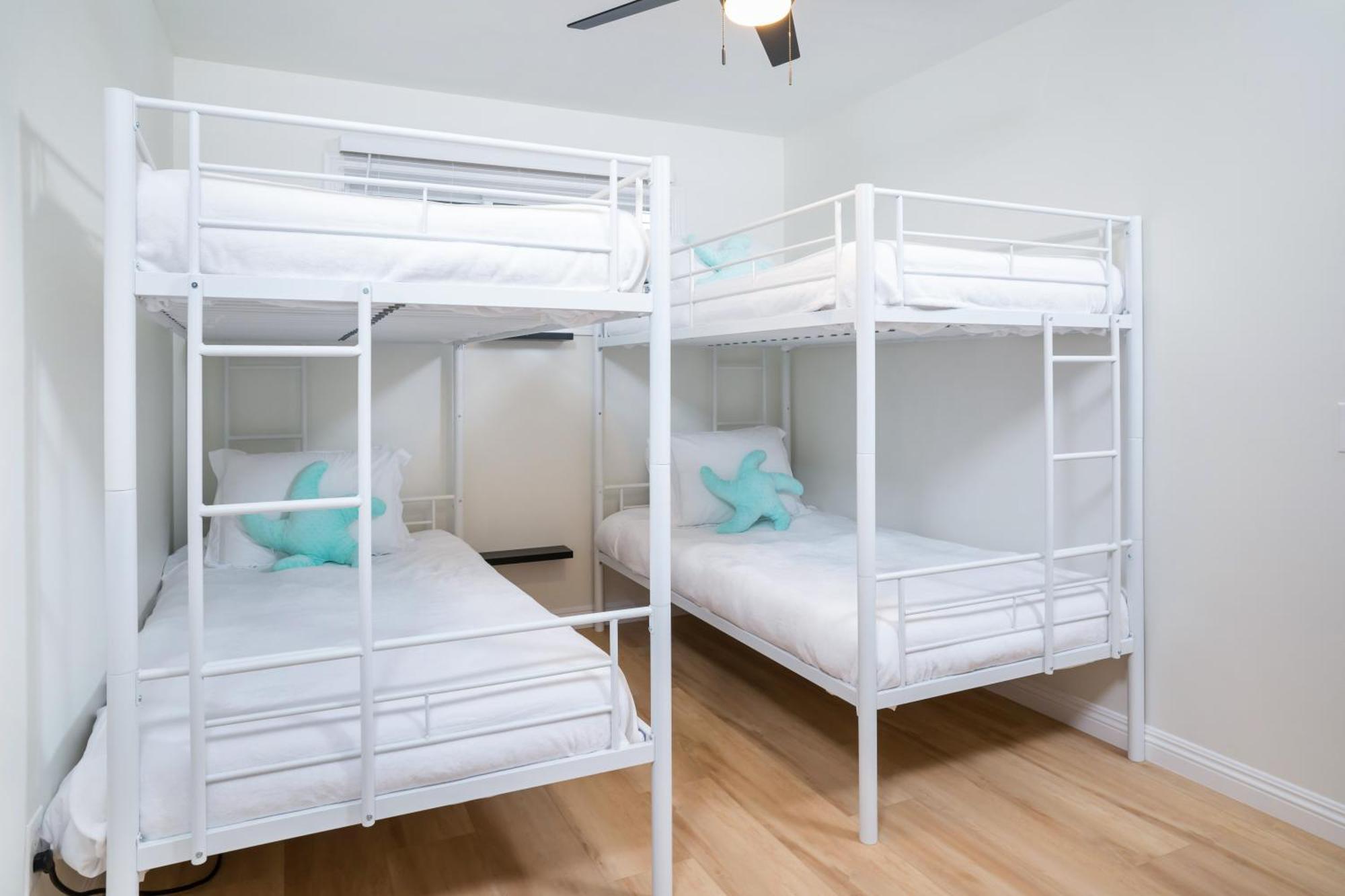 Lux Coastal Getaway, Brand New, Location San Diego
