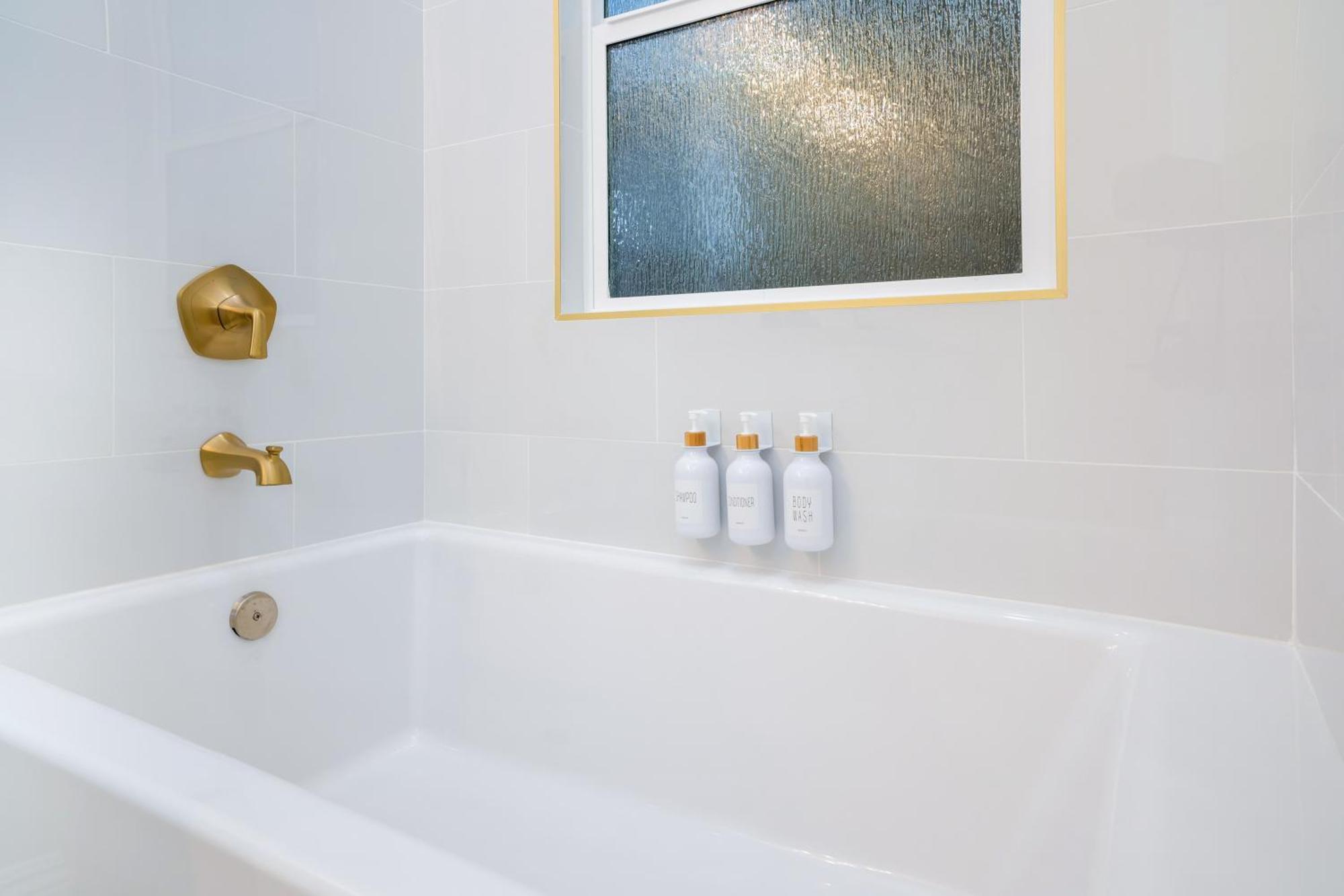 Lux Coastal Getaway, Brand New, Location * San Diego