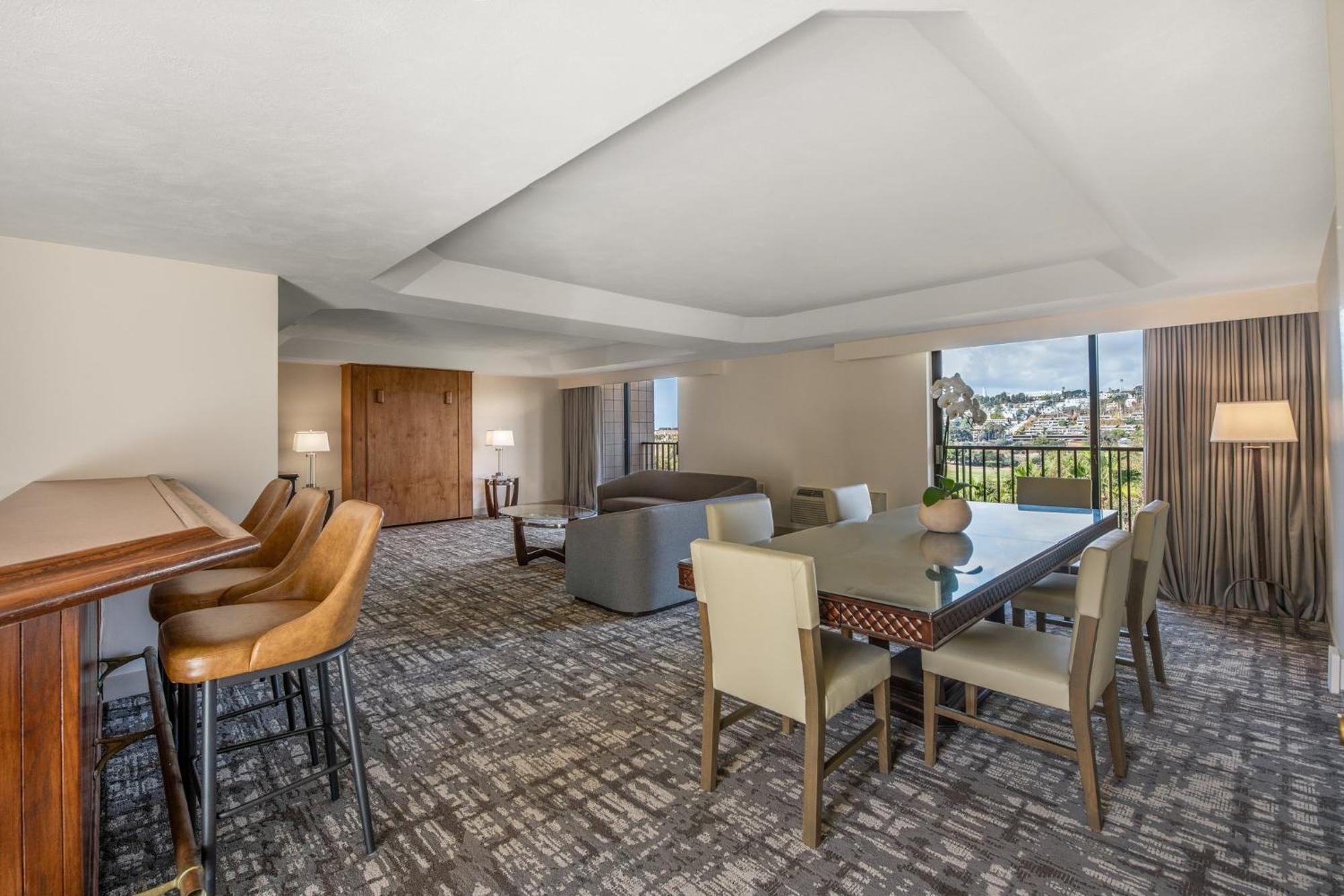 Crowne Plaza Mission Valley By Ihg 4* San Diego