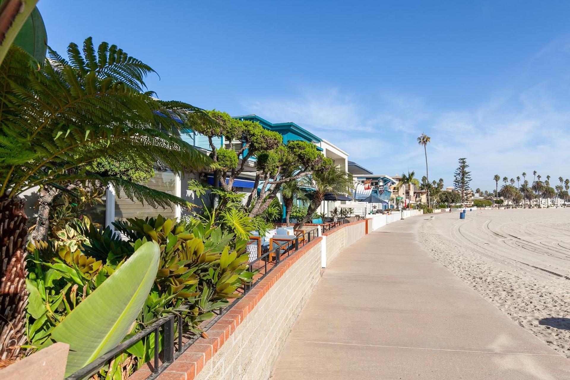 Apartment Bayfront Steps To The - Ultimate Coastal Living