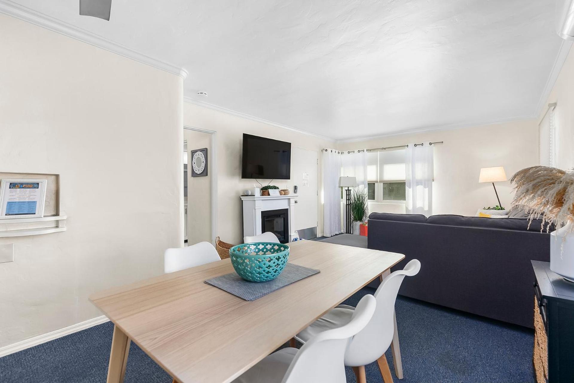 Apartment Bayfront Steps To The - Ultimate Coastal Living *