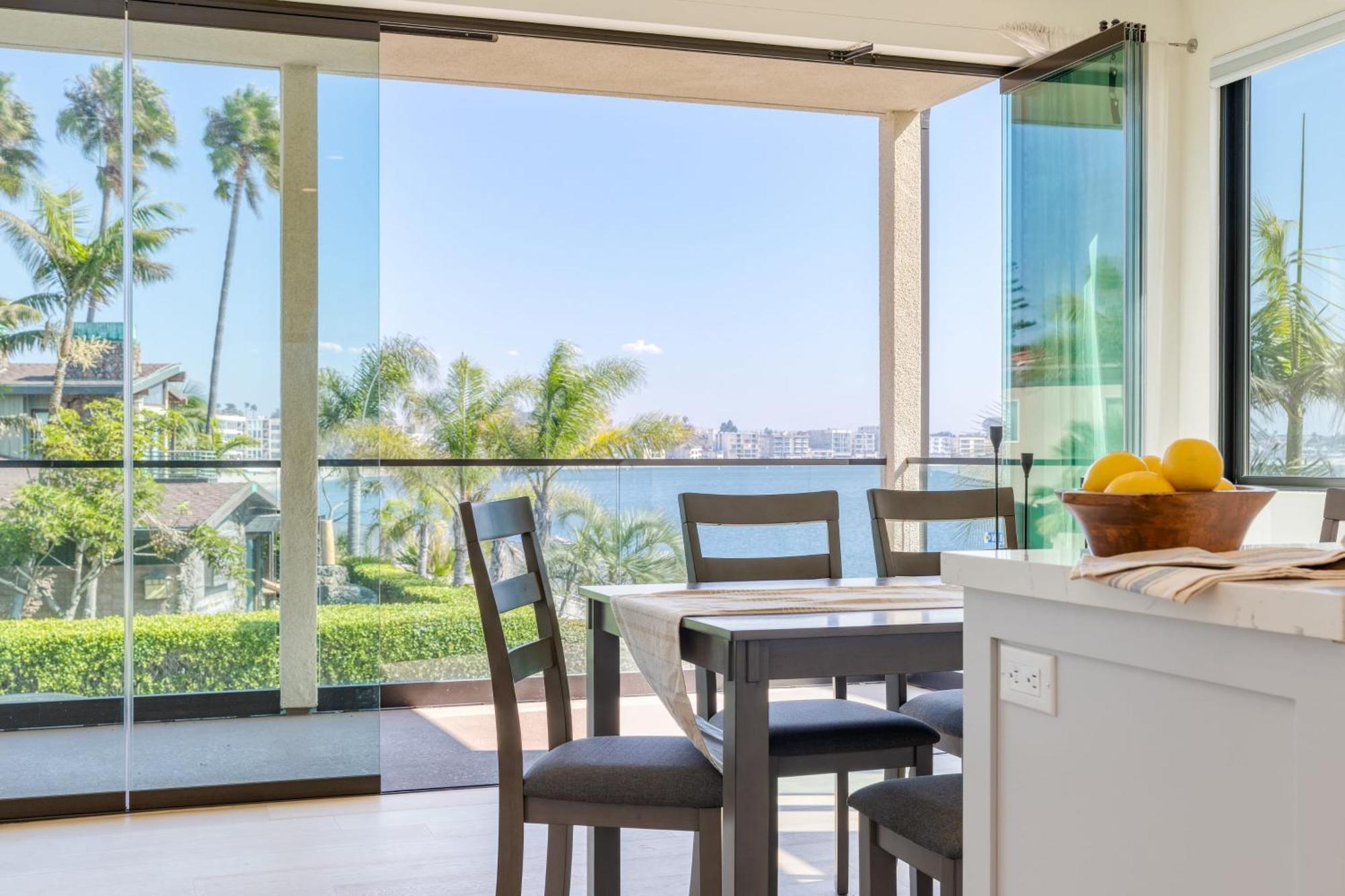 Holiday home Catamaran By Avantstay 50ft To Beach Views