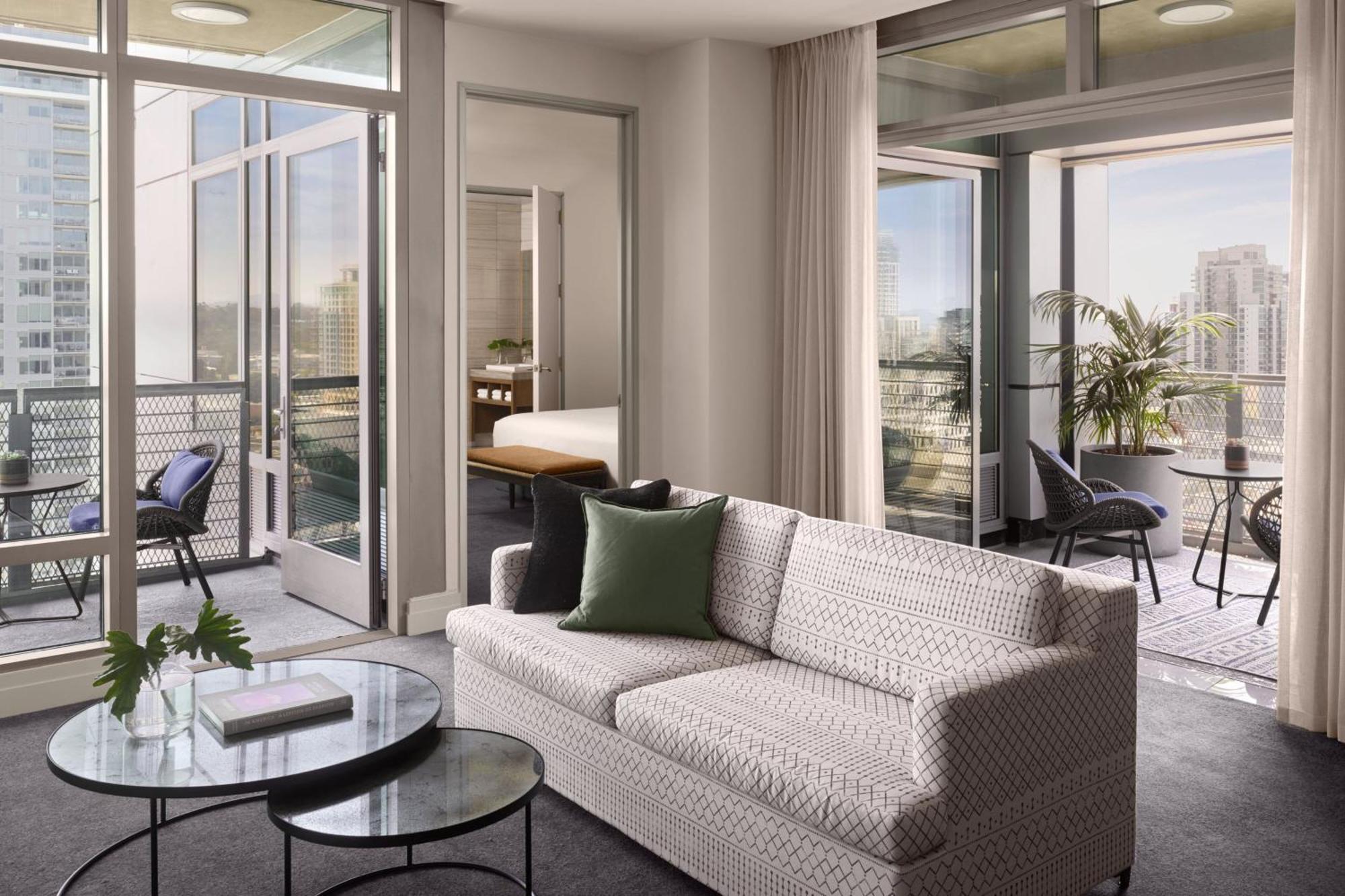 Alma Downtown, A Tribute Portfolio Hotel 4*