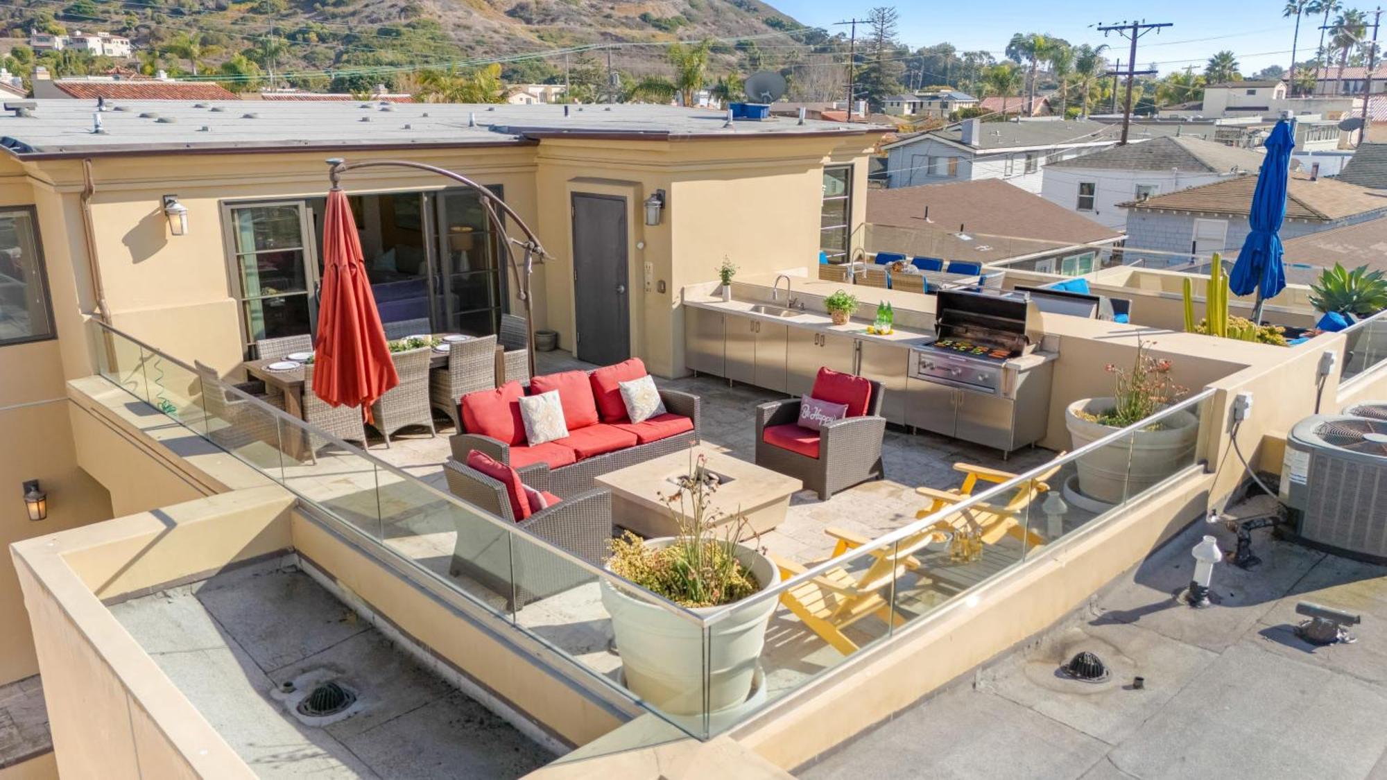 Сasa de vacaciones Windansea By Avantstay Private Rooftop Patio 2 Blocks To Town *