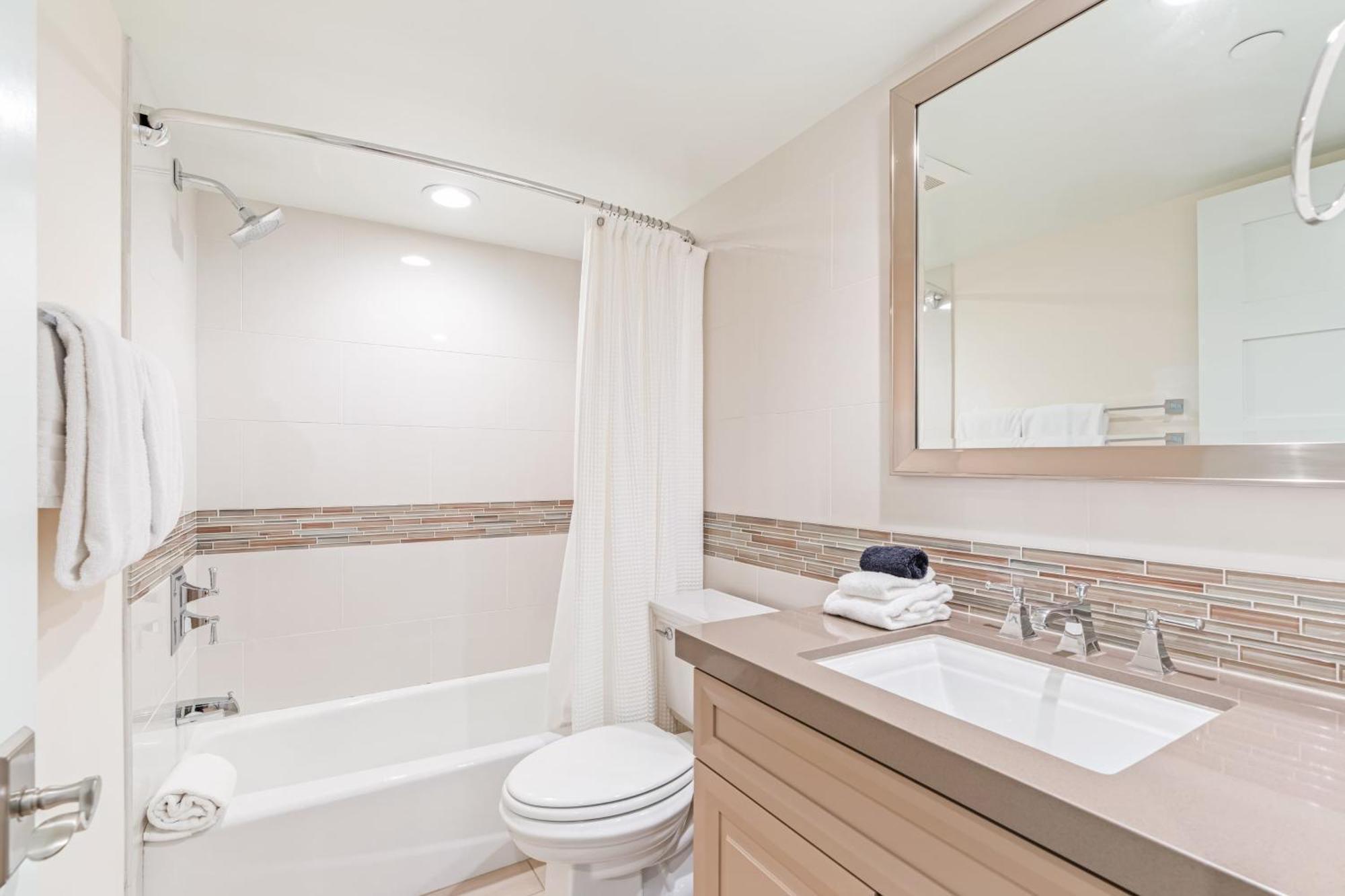 Сasa de vacaciones Windansea By Avantstay Private Rooftop Patio 2 Blocks To Town *