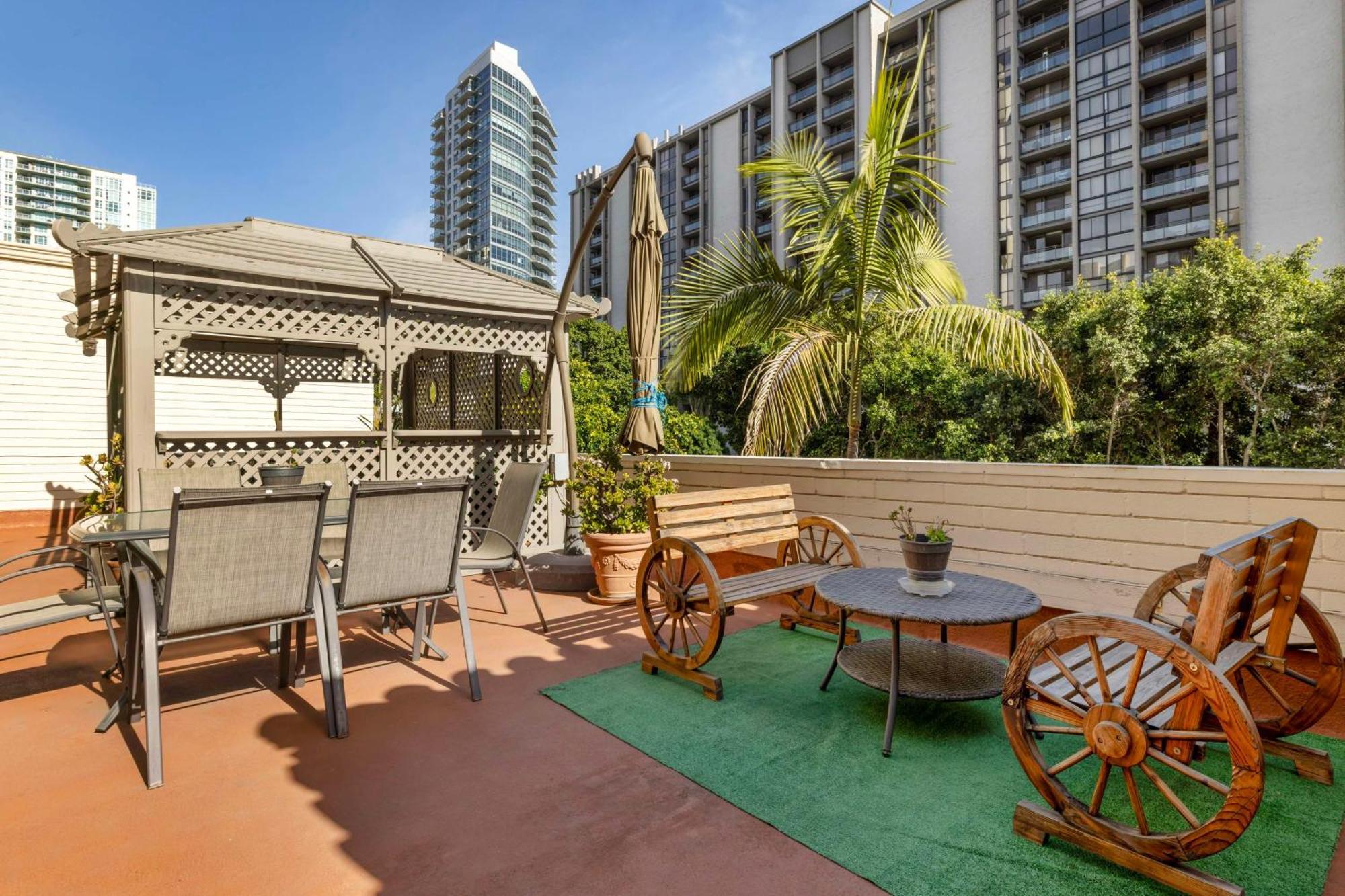 Western Cabrillo Garden 3*