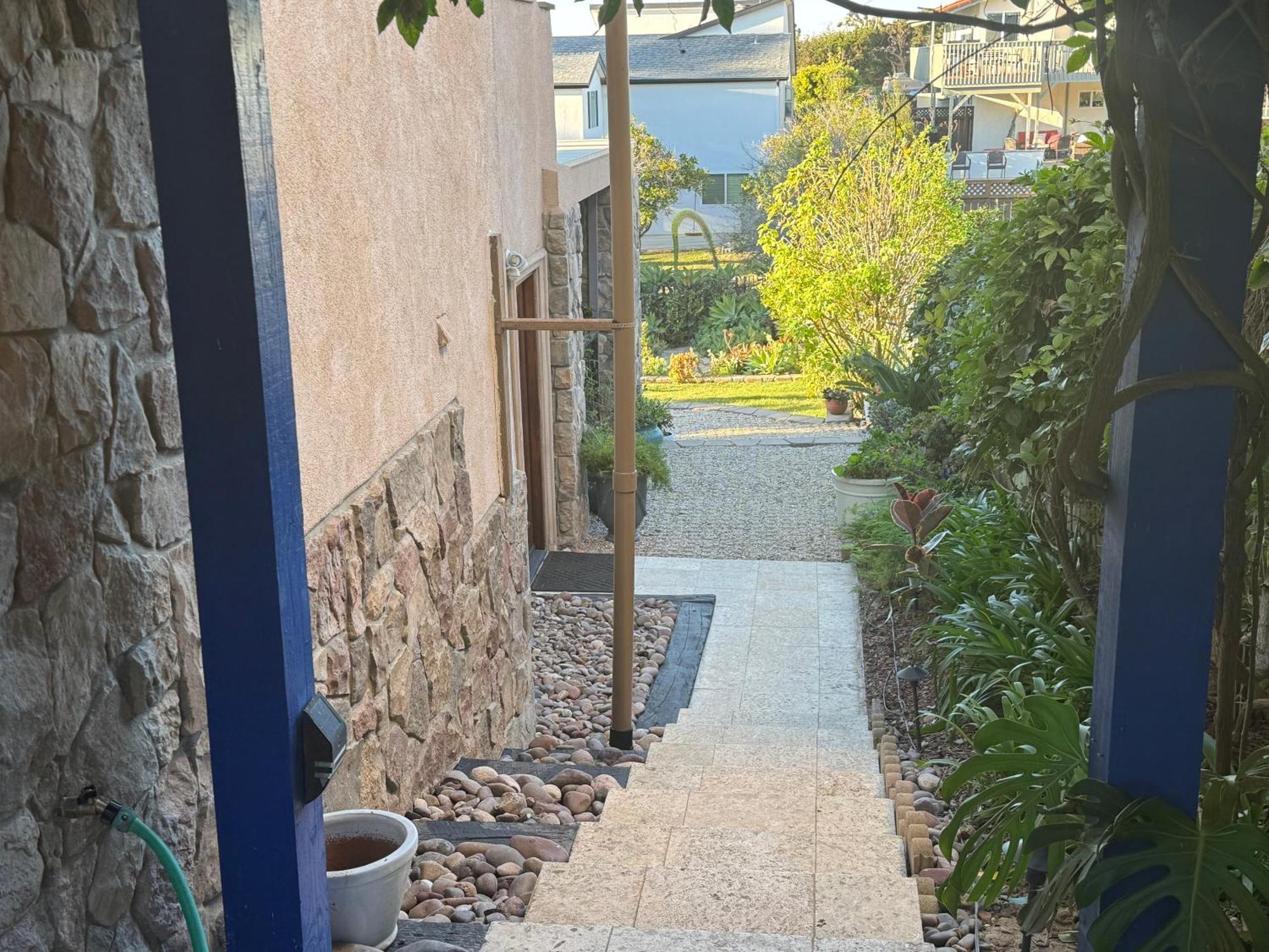 In Coastal Del Mar, California Apartment