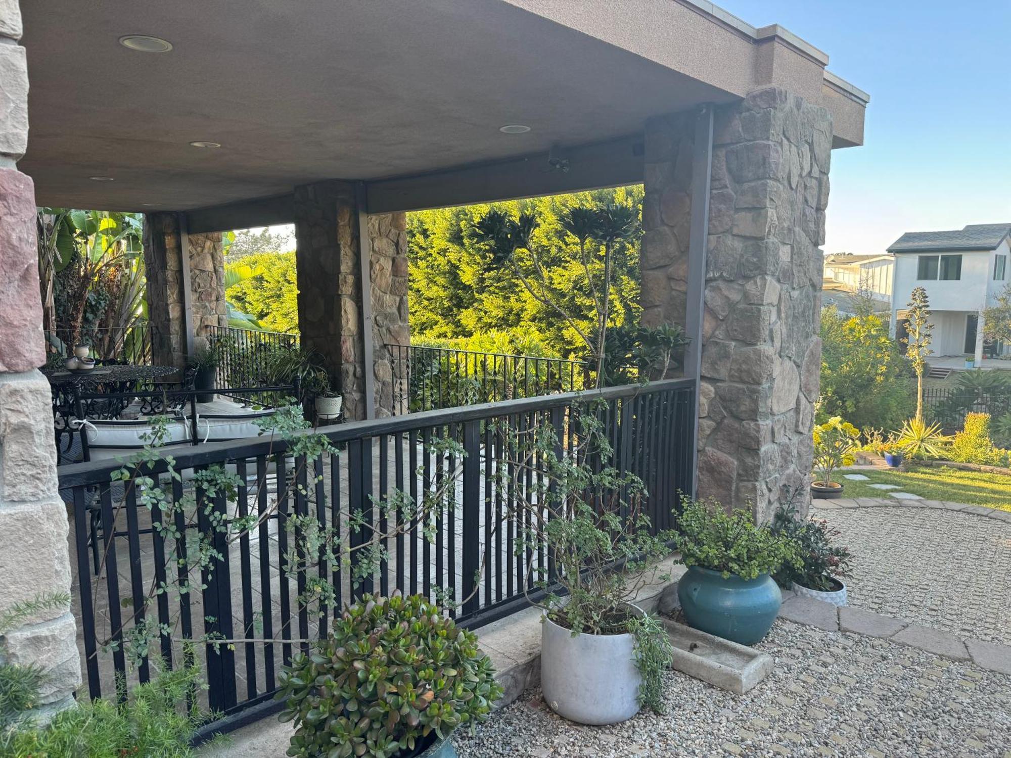 In Coastal Del Mar, California Apartment San Diego