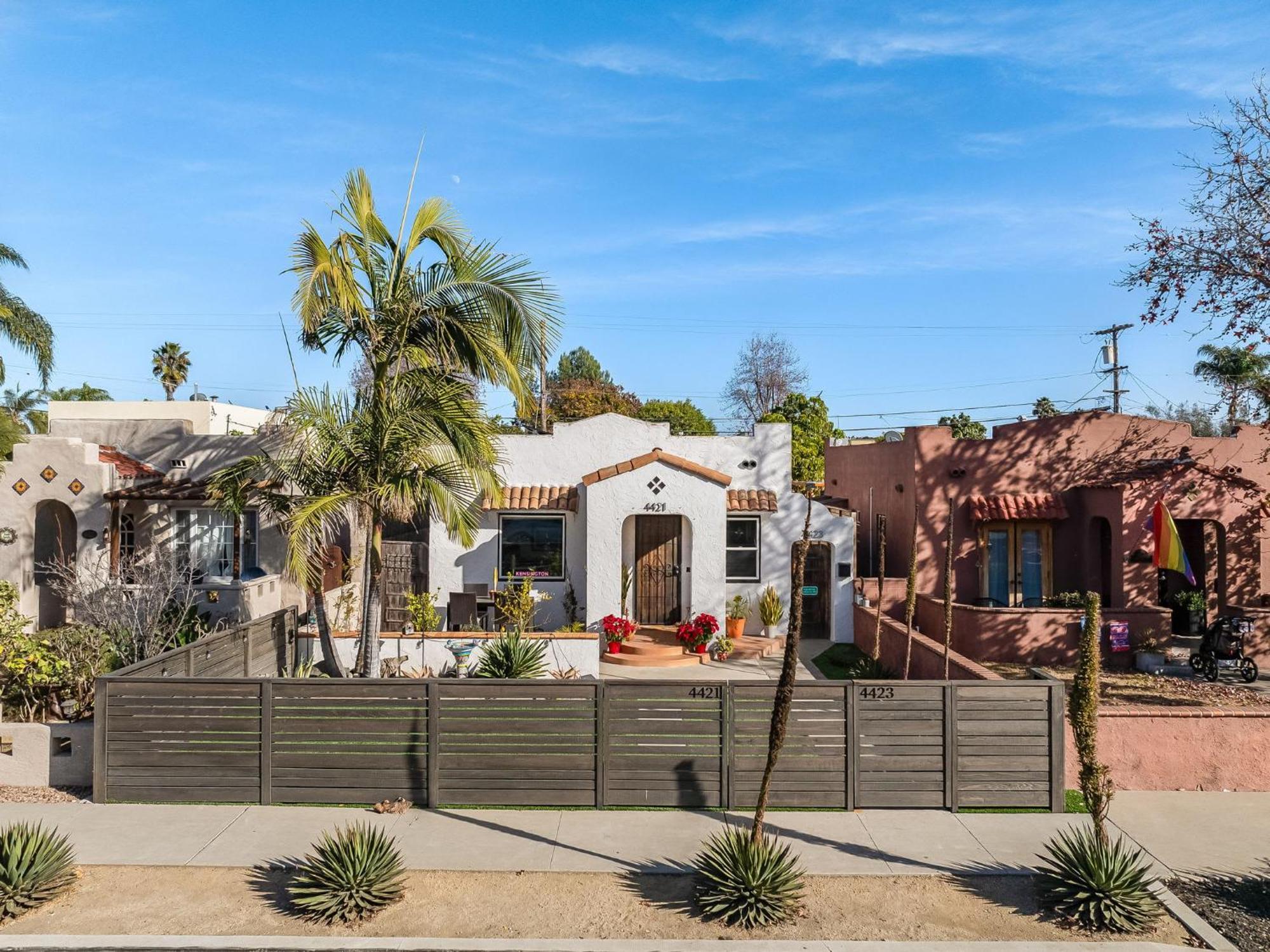 Navigate Laid-back Kensington Holiday home *