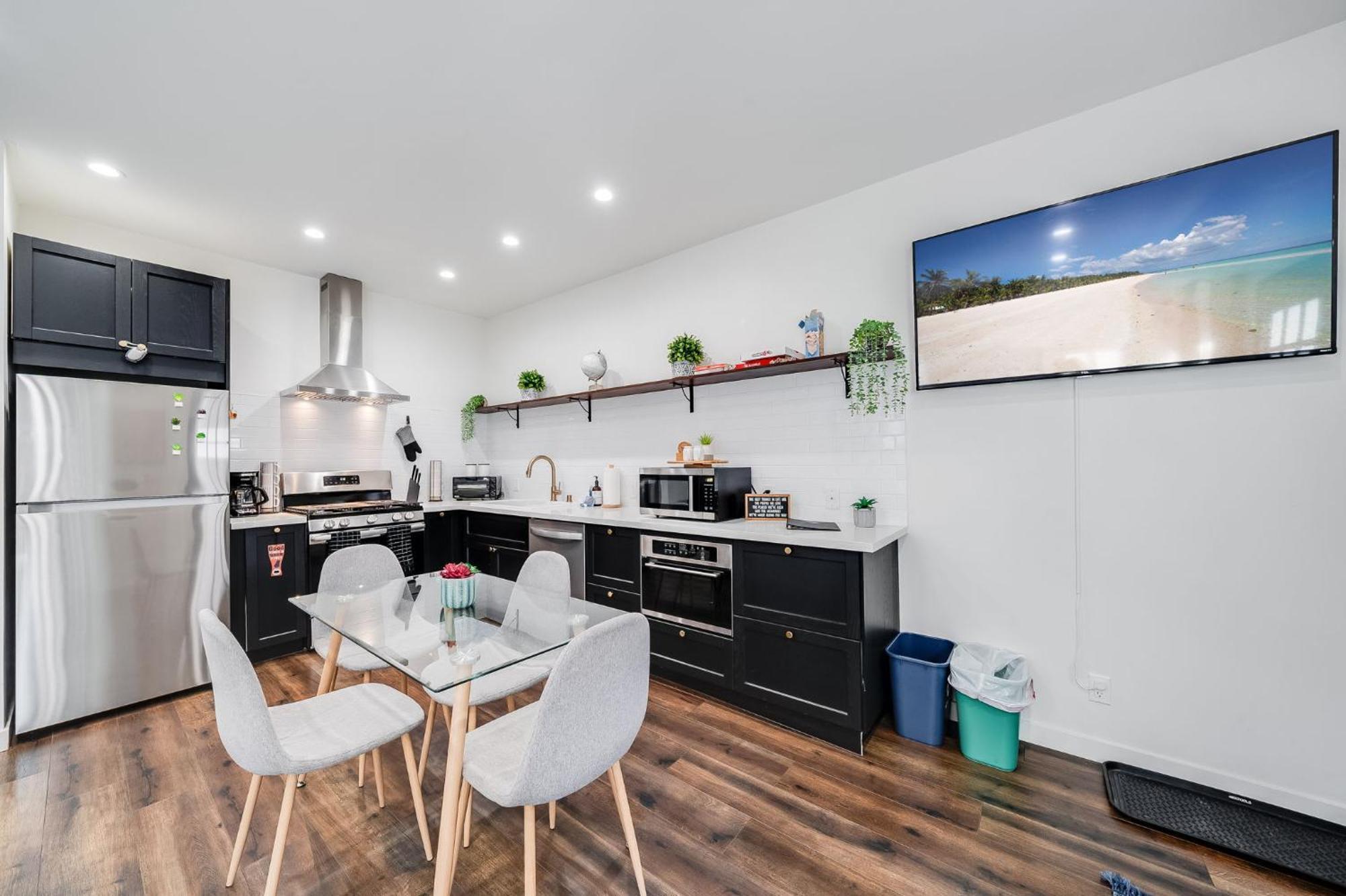 Navigate Laid-back Kensington *