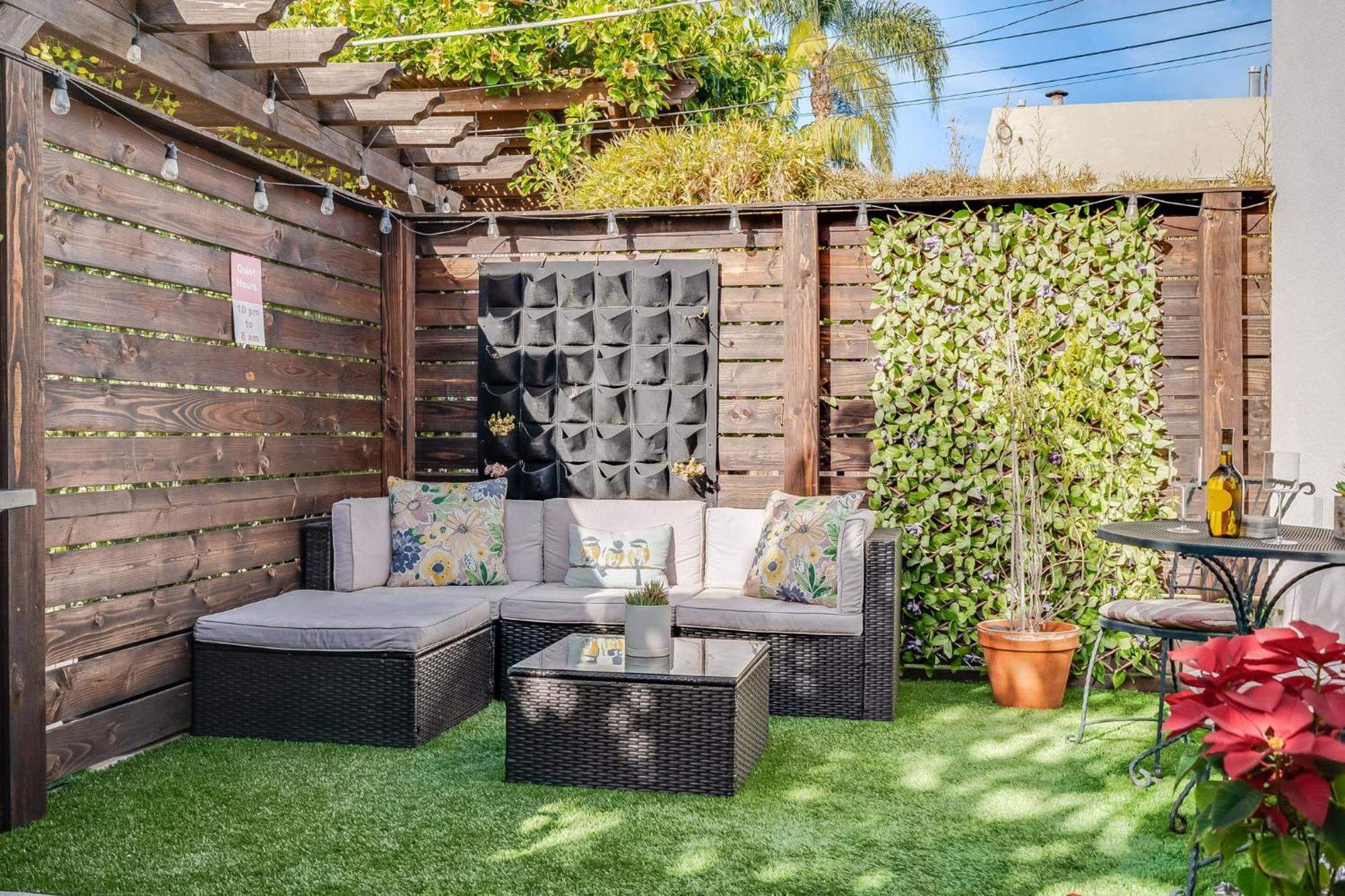Navigate Laid-back Kensington Holiday home *
