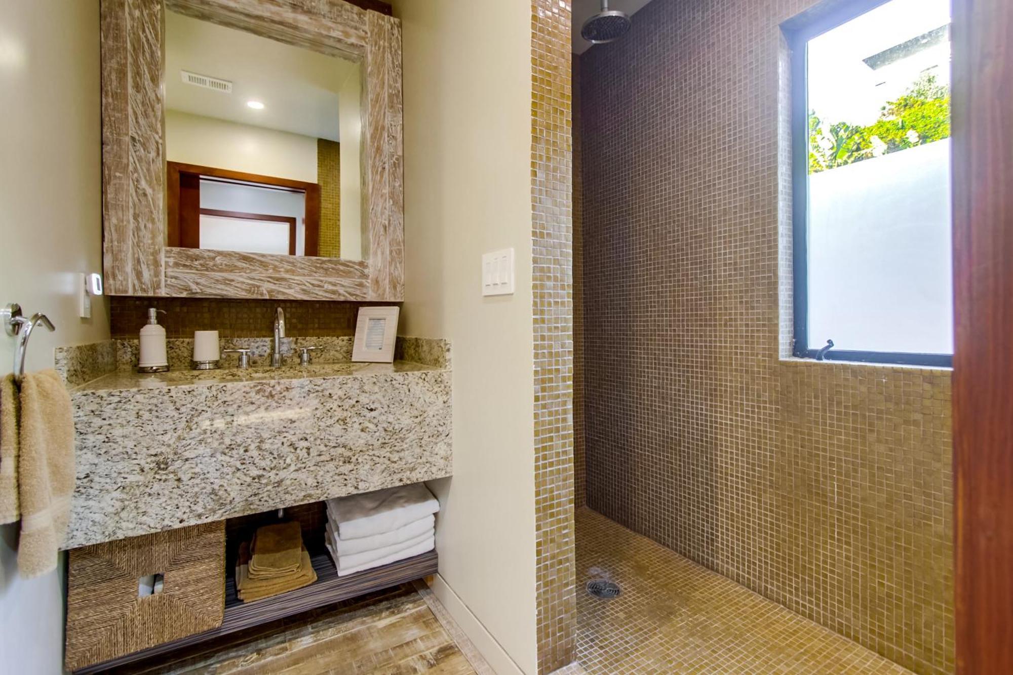 C823 - Cornish Estate Holiday home San Diego
