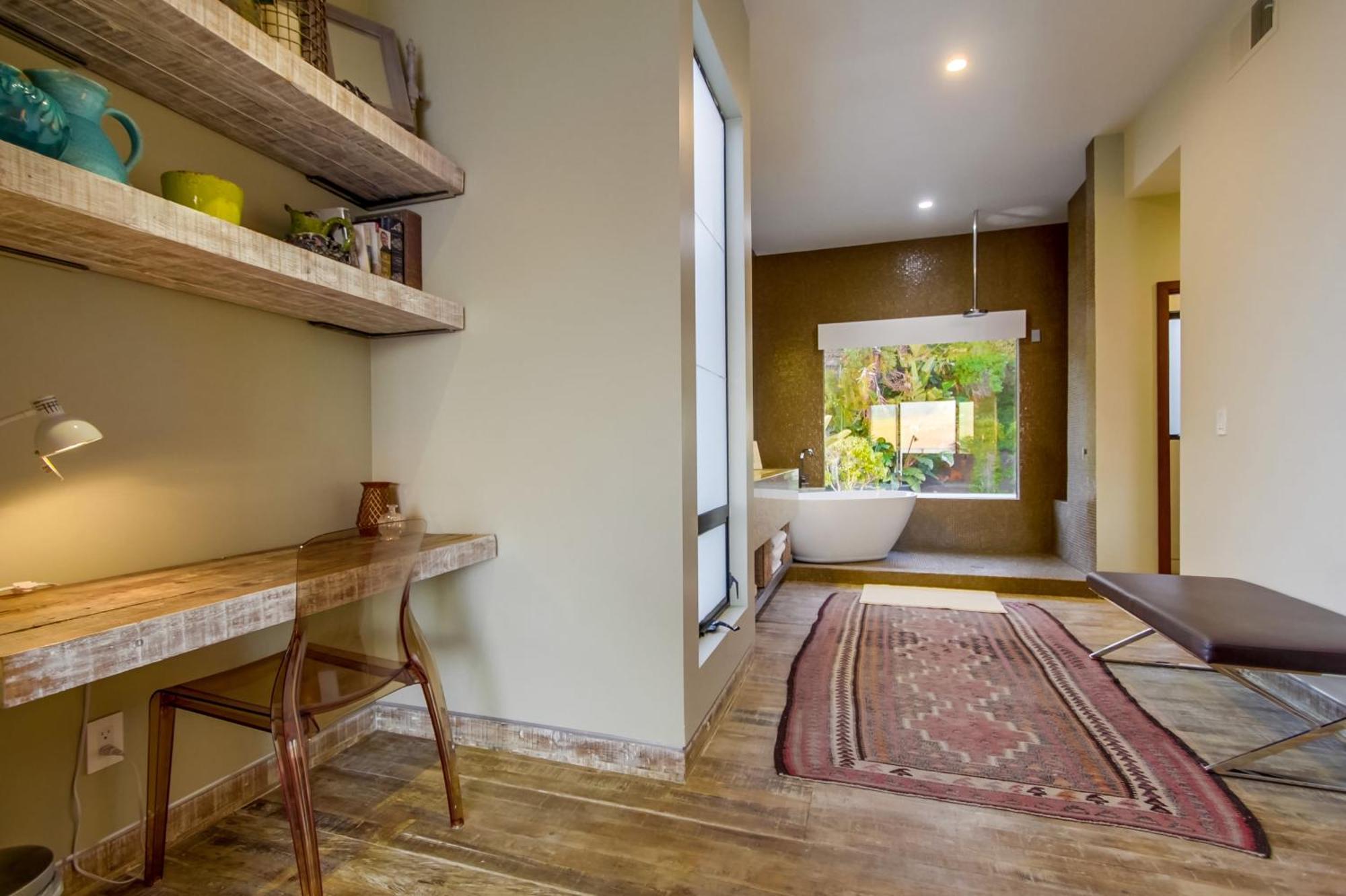 C823 - Cornish Estate Holiday home