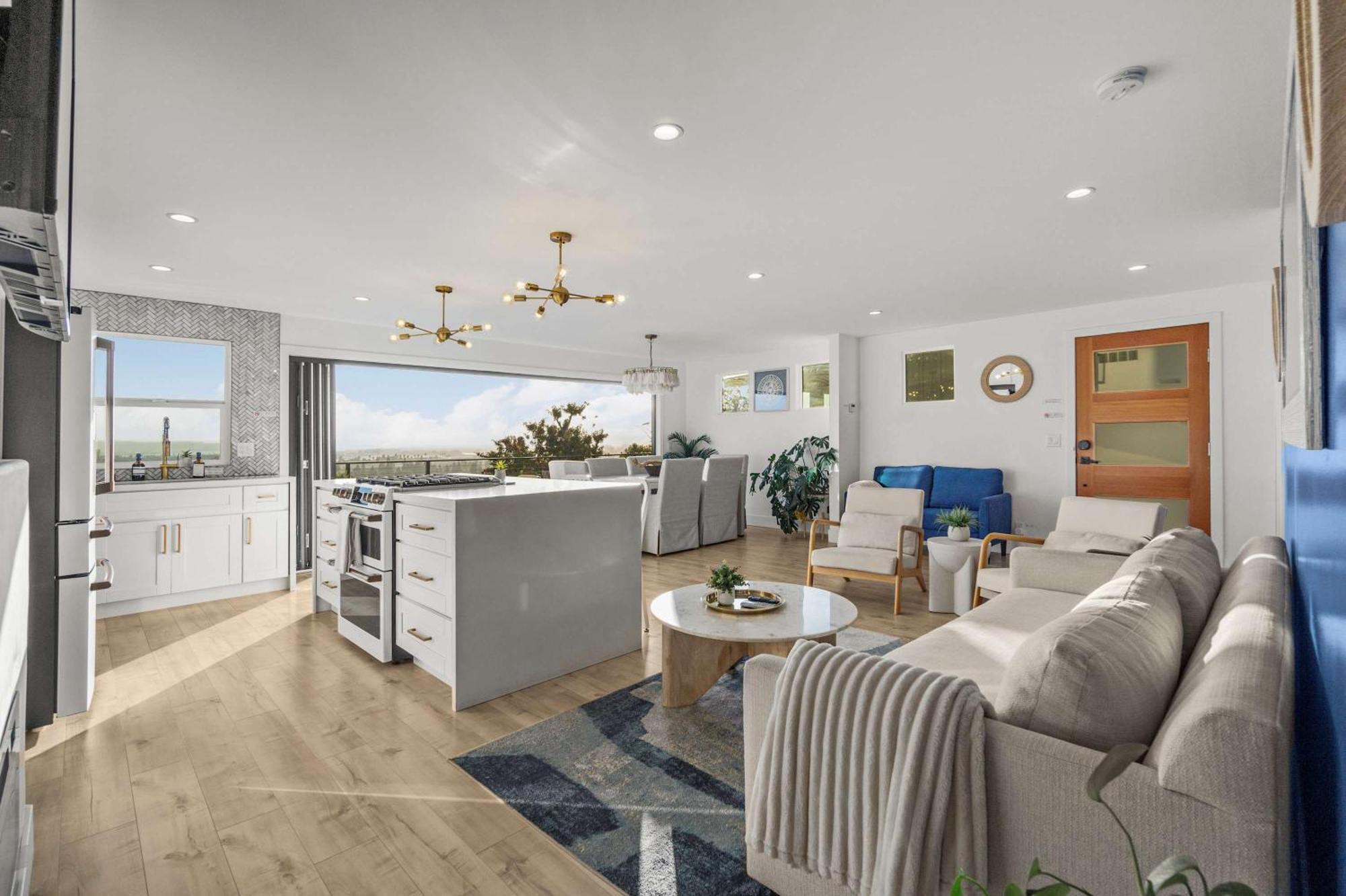 The California Ii - Mission Hills Hideaway