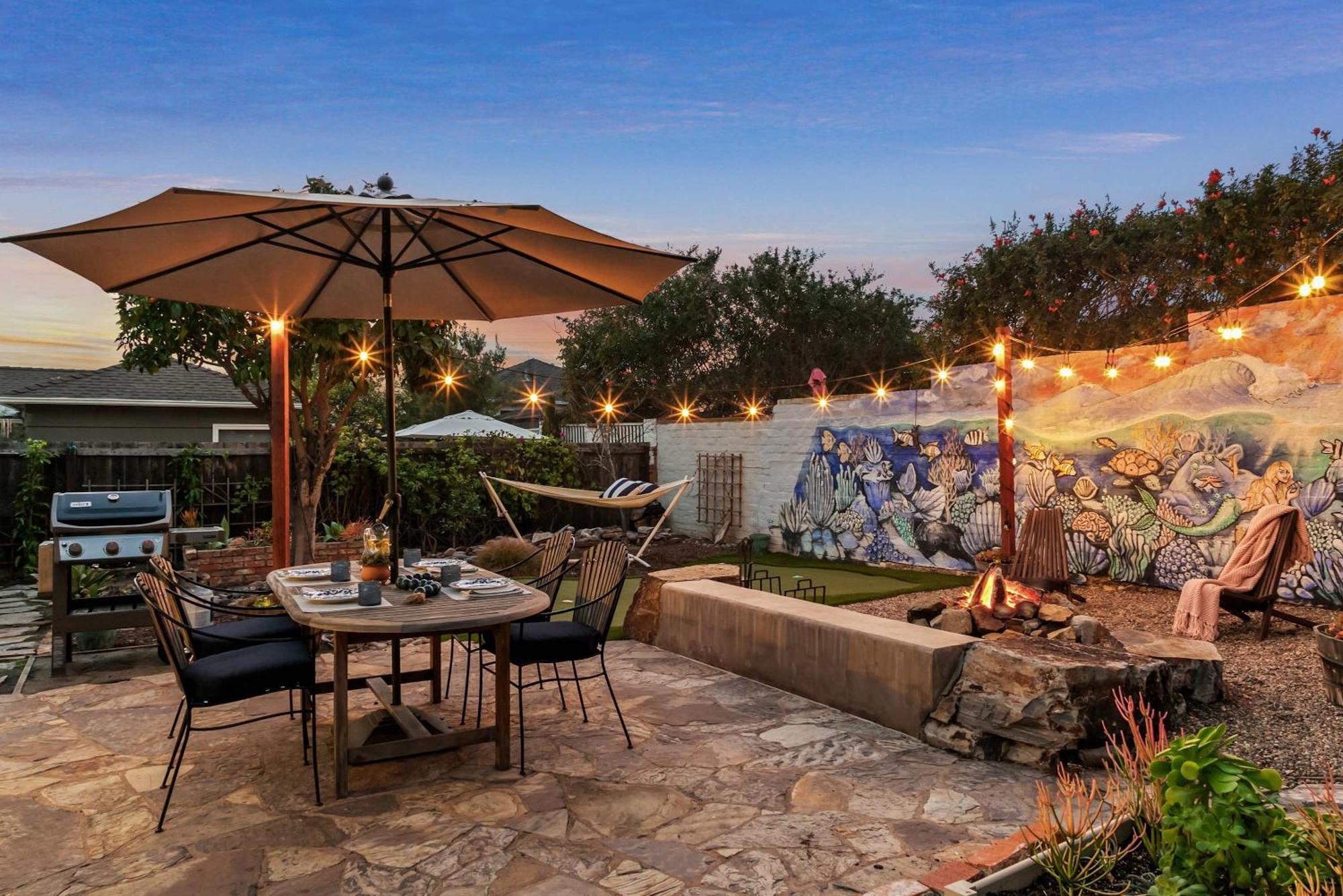 Cozy Coastal Hot Tub & Putting Сasa de vacaciones San Diego