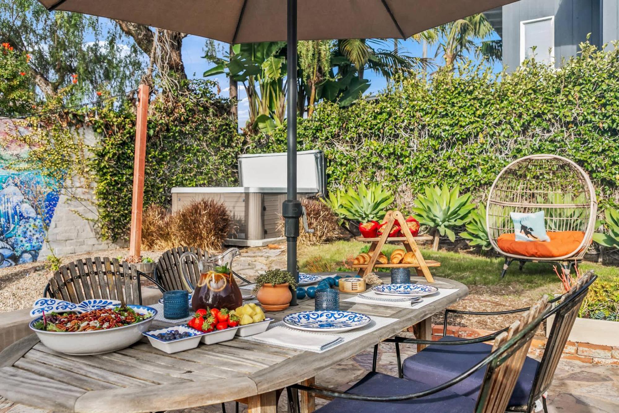 Cozy Coastal Hot Tub & Putting San Diego