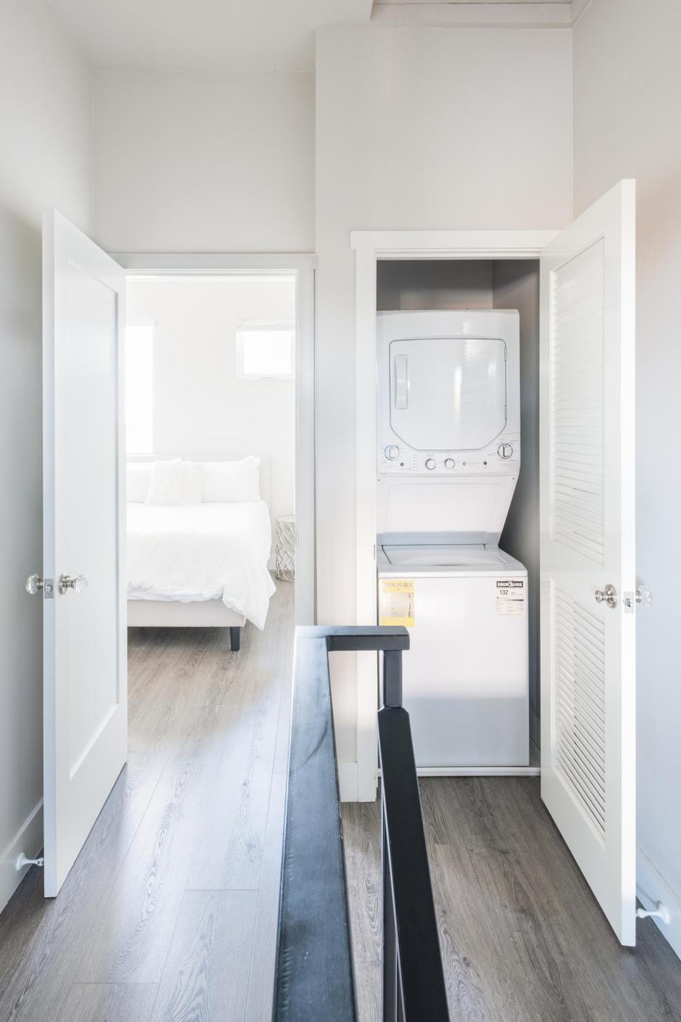 4048 Stylish In Hillcrest Mission Hills *