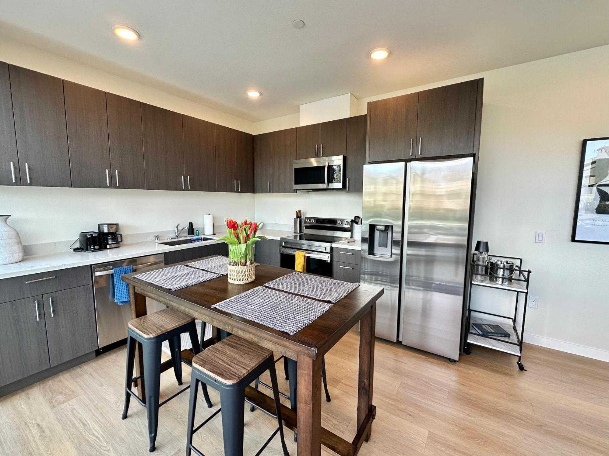 Apartment Nimitz Crossing Luxury Residences