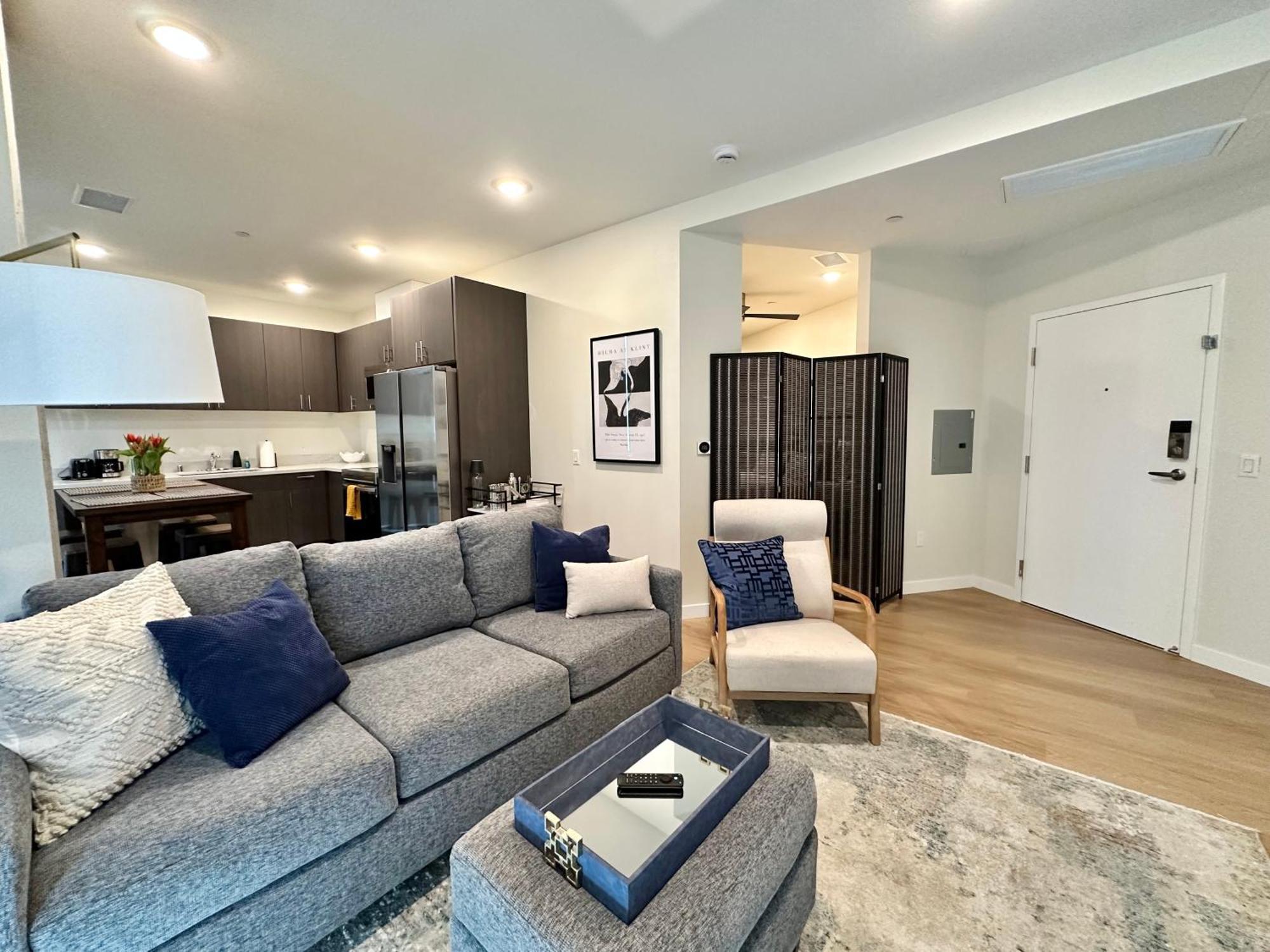 Nimitz Crossing Luxury Residences