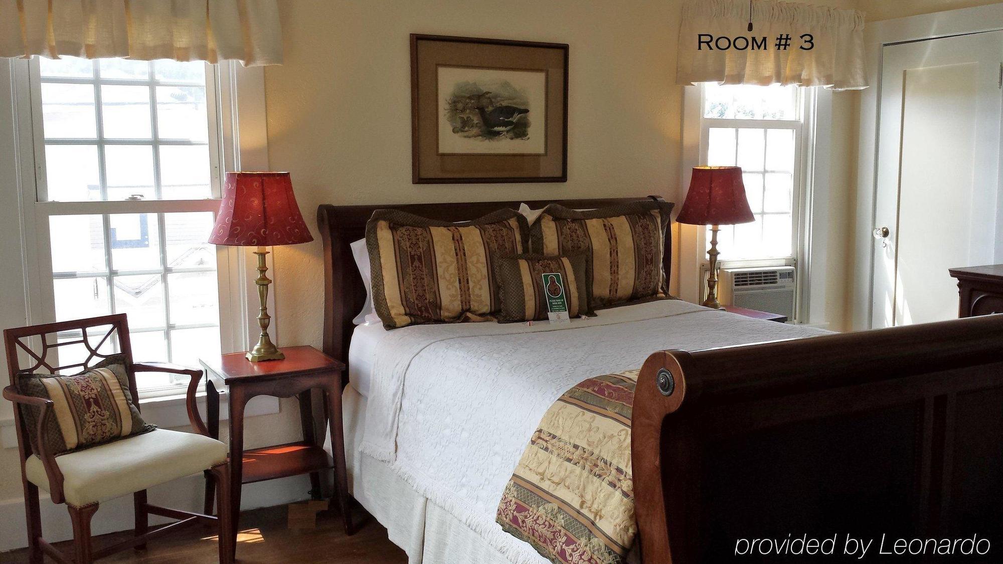 Cherokee Lodge *