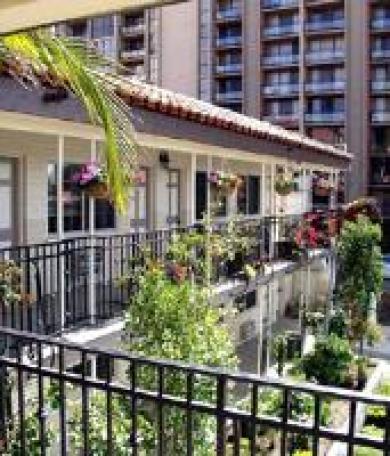 Western Cabrillo Garden Hotel