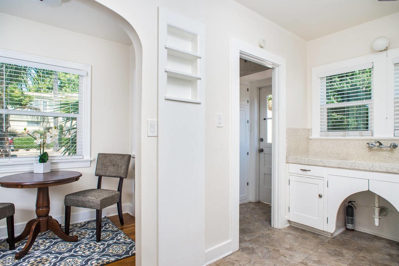 Hillcrest Two-bedroom Aparthotel *