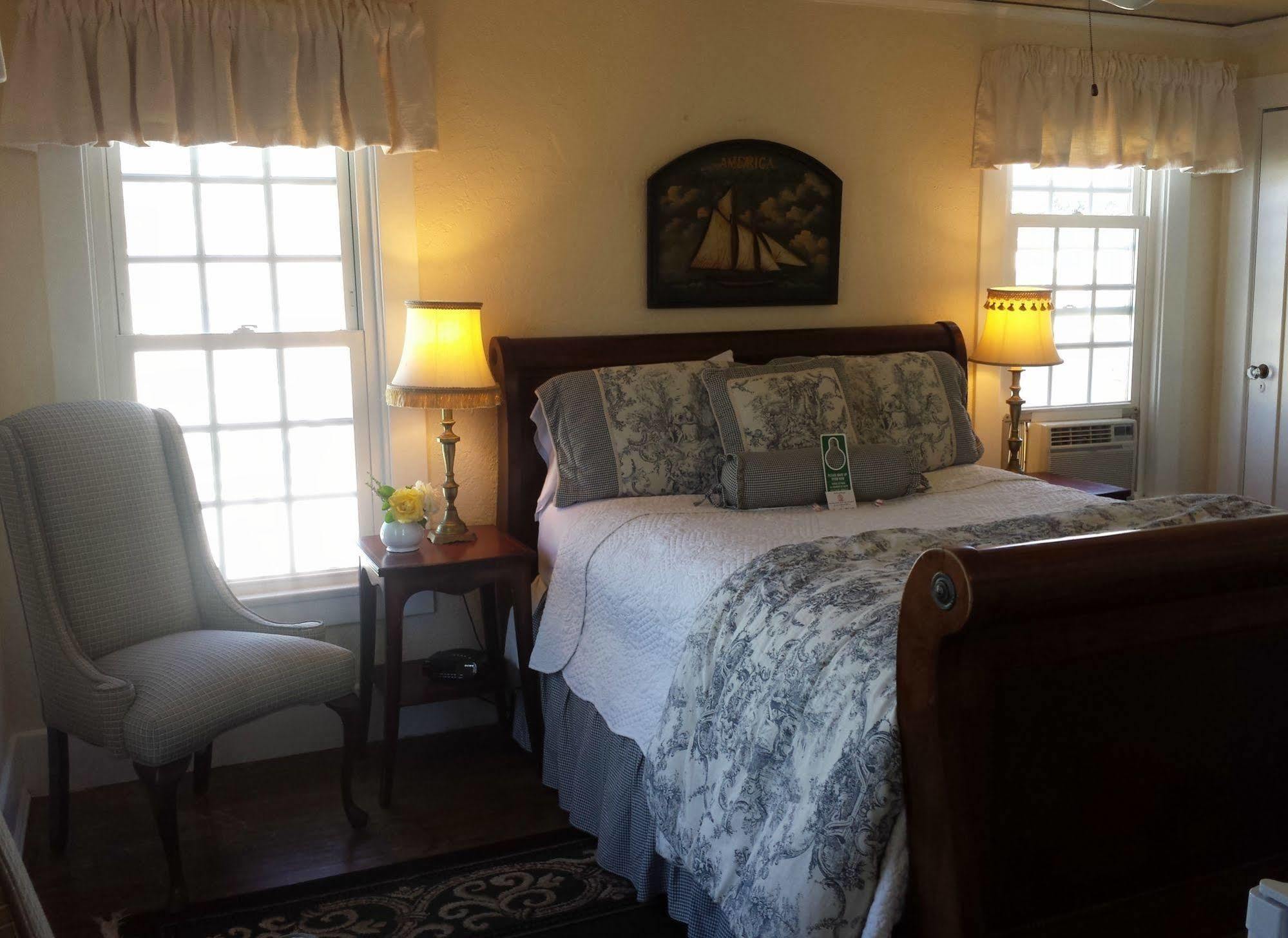 Lodge Cherokee San Diego