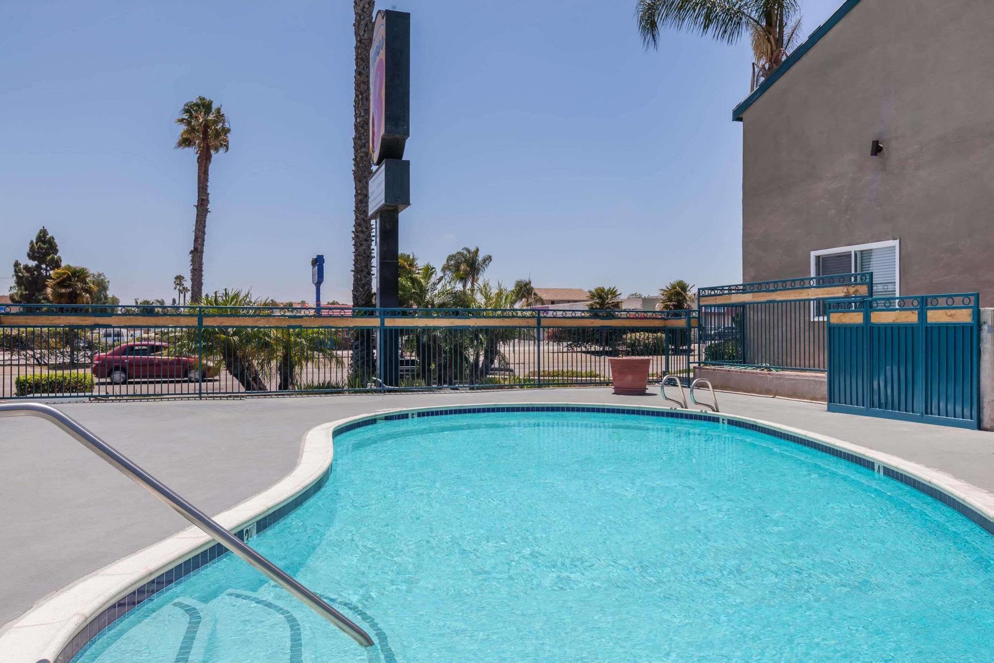 Super 8 By Wyndham San Diego/imperial Motel San Diego