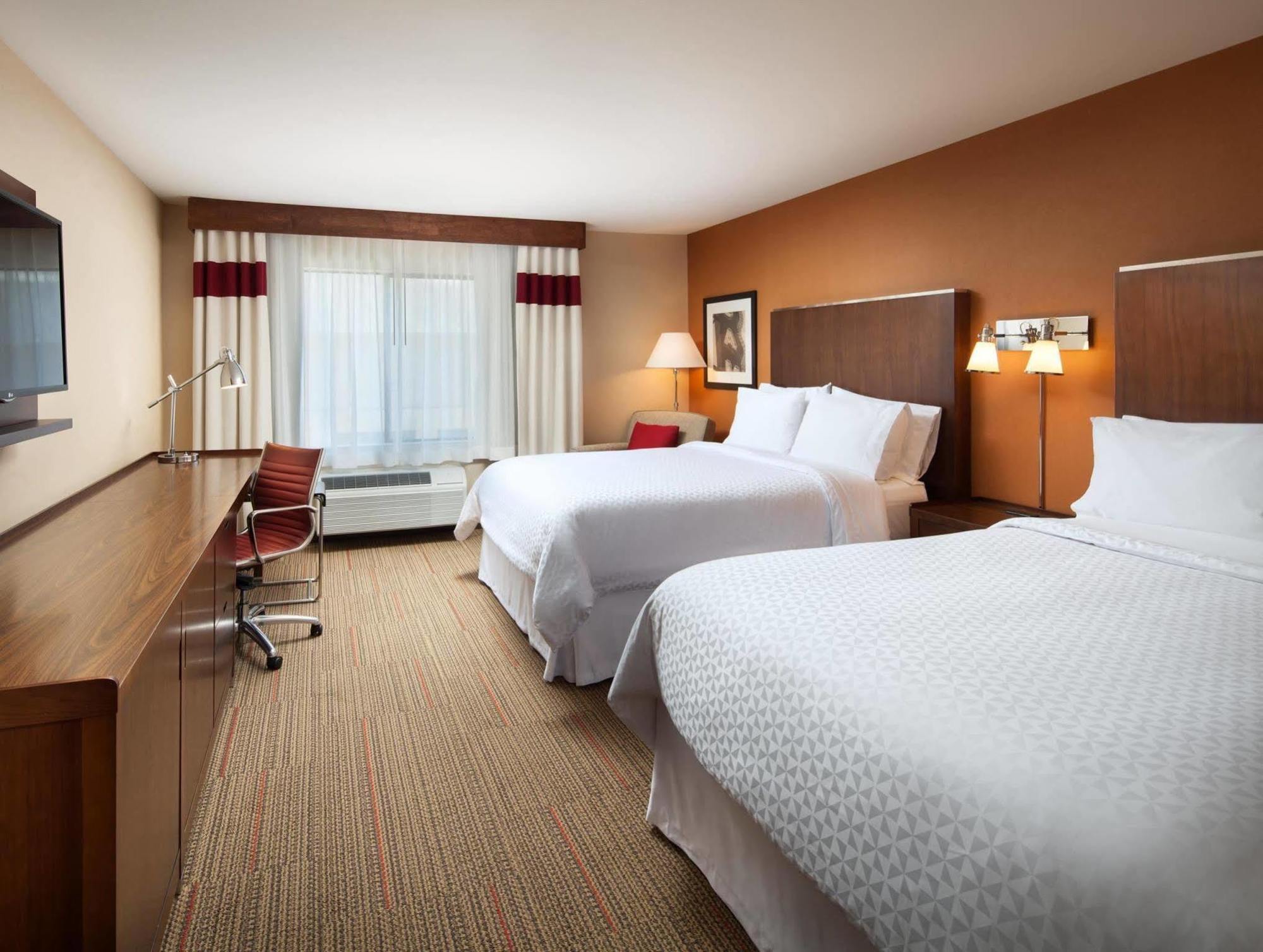 Four Points By Sheraton - Sea World 3*