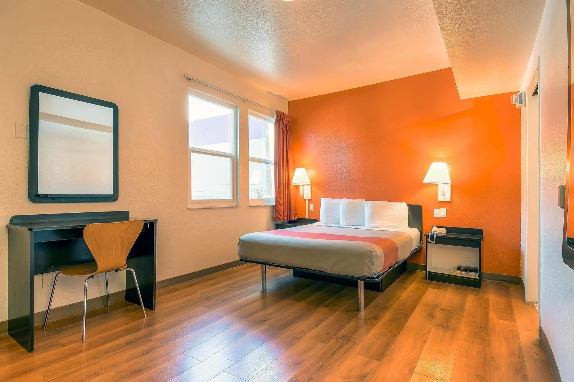 6-san Diego, Ca - Downtown Hotel 2*