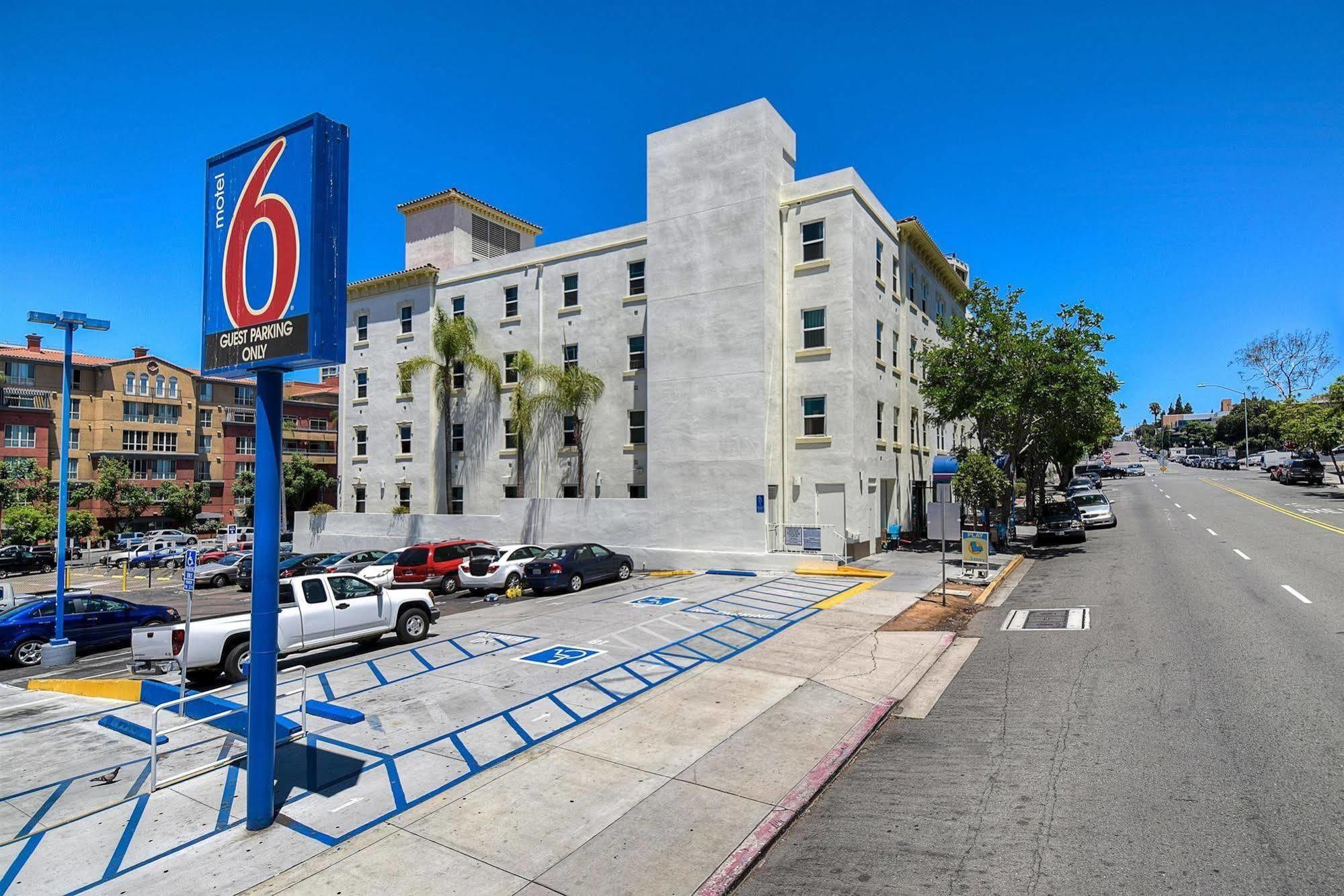 Hotel 6-san Diego, Ca - Downtown San Diego