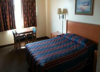 Super 8 By Wyndham San Diego/imperial Motel