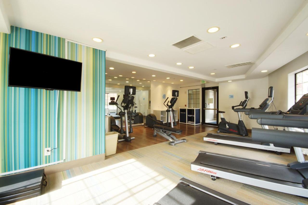 Express Mira Mesa By Ihg 2*